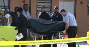 Confirman que exdirector de Policía del condado Miami-Dade se quitó la vida
El examen forense practicado al cadáver del exdirector de la Policía del condado de Miami-Dade Robert Parker confirma que el funcionario se quitó la vida, informaron hoy las autoridades.