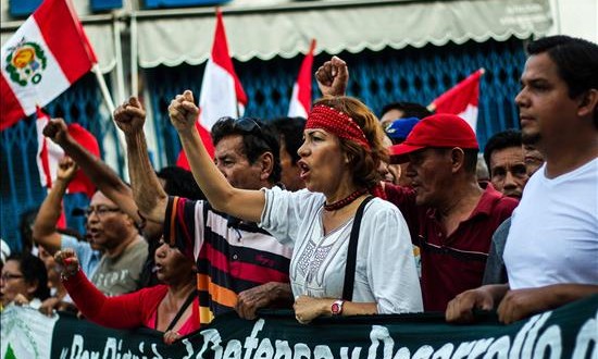 EL Gobierno de Perú advierte a la región de Loreto evitar la violencia en las protestas
Pobladores participan en una manifestación el 25 de agosto de 2015, en Iquitos (Perú)