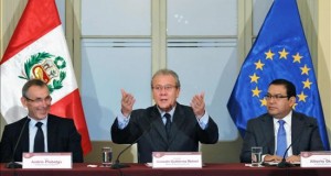 La CE aportará 32 millones de euros para ayudar a Perú contra el tráfico de drogas. EFE