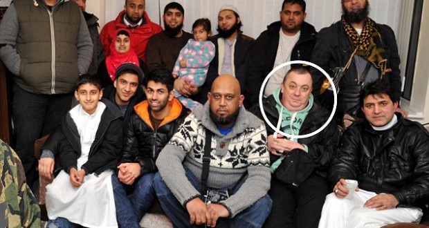 1410736685974_wps_2_Picture_by_Julian_Brown_f