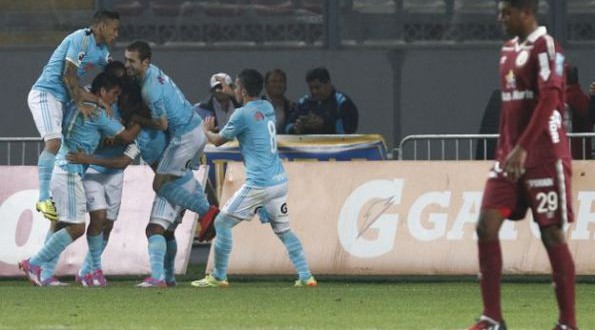 cristal vs universitario