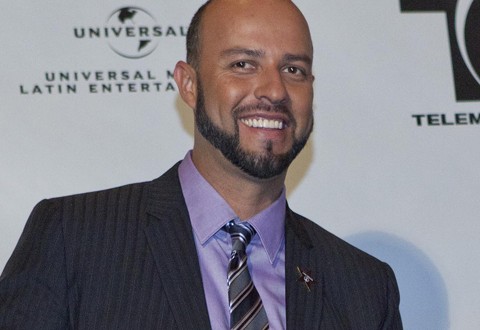 Jenni Rivera, Esteban Loaiza