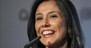 La cuenta en Twitter de la primera dama de Perú fue víctima de piratas informáticos
La primera dama de Perú, Nadine Heredia. EFE/Archivo