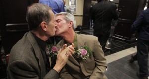 10SAMESEXweb2-articleLarge