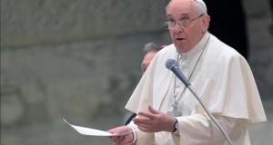 El papa pidió mascar hojas de coca al llegar a Bolivia, según el Gobierno
En la imagen, el papa Francisco.