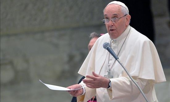 El papa pidió mascar hojas de coca al llegar a Bolivia, según el Gobierno
En la imagen, el papa Francisco.