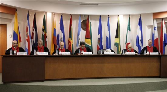 La CorteIDH condena a Perú en el caso de una presunta ejecución de miembros del MRTA
En la imagen, jueces de la Corte Interamericana de Derechos Humanos.