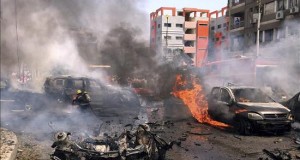 Detenido un joven supuestamente vinculado con el asesinato del fiscal egipcio
Varios bomberos trabajan en la extinción del incendio causado tras un atentado contra el fiscal general egipcio, Hisham Barakat, en el barrio de Heliopolis, en El Cairo, quien ha resultado muerto.