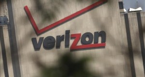 Verizon aumentó sus beneficios un 3,5 % en el primer semestre
Logotipo de la operadora de telecomunicaciones Verizon en sus oficinas de Nueva York, Estados Unidos.