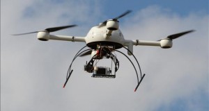 Facebook construyó un dron con el que llevará internet a áreas remotas
La red social Facebook anunció hoy que construyó un dron gigante que puede volar a una altura de hasta 27,5 kilómetros y con el que busca llevar internet a áreas remotas del planeta.