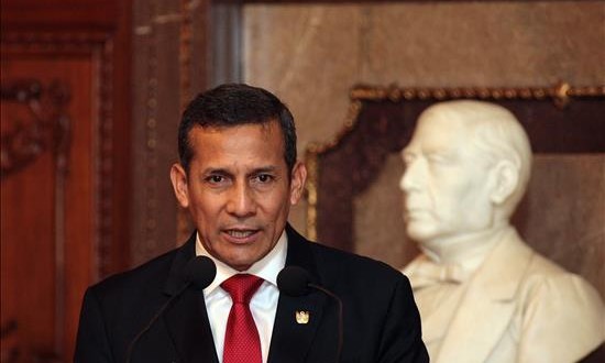 Dos senderistas pueden estar muertos tras ataque a base militar, según Humala
El presidente de Perú Ollanta Humala.