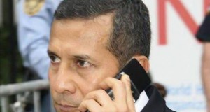 Perú entregará con todos los honores militares los restos de soldados bolivianos
En la imagen un registro del presidente de Perú, Ollanta Humala, quien confirmó el hallazgo de los dos cuerpos durante la reunión que celebraron junto a sus respectivos gabinetes de ministros el pasado 23 de junio en la ciudad peruana de Puno (sureste).