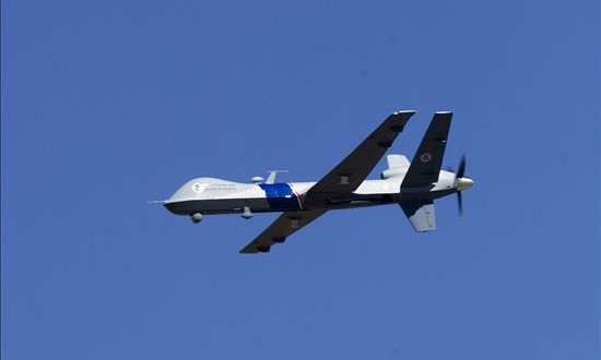 El Pentágono ampliará los vuelos de drones por todo el mundo 
Un "Predator B", el nuevo avión de control remoto que se va a utilizar en la frontera con México
