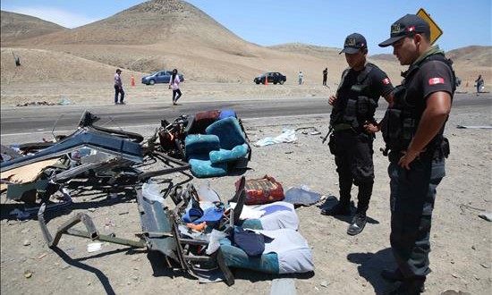 Perú embargará los vehículos de servicio de transporte que causen lesiones o muertes
La norma permite a los jueces ordenar los embargos cuando se registren presuntos delitos de lesiones culposas o de homicidios culposos cometidos con el uso de los vehículos, que serán entregados a un custodio.