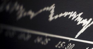 El Gobierno peruano presenta un proyecto de ley para dinamizar el mercado de valores
La ley propone exonerar del impuesto a la renta a las ganancias de capital por la venta de acciones cuando estas "cumplan con ciertos criterios de liquidez y representen al menos el diez por ciento de las participaciones de la empresa".