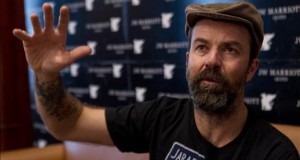 Un cáncer de colon obliga a Pau Donés a anular toda la gira de Jarabe de Palo
El cantante, líder del grupo español 'Jarabe de Palo'.