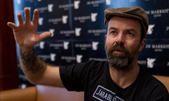 Un cáncer de colon obliga a Pau Donés a anular toda la gira de Jarabe de Palo
El cantante, líder del grupo español 'Jarabe de Palo'.