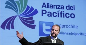 Las pérdidas en Perú por las salvaguardias de Ecuador son de 300 millones de dólares
En la imagen, el director ejecutivo del Instituto de Investigación y Desarrollo de Comercio Exterior de la CCL, Carlos Posada.