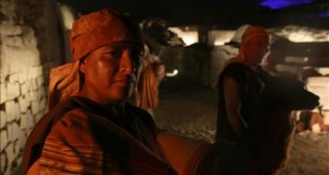 La gestión del Qhapaq Ñan centra reunión en Perú de seis países suramericanos
En la imagen, unos artistas participan en Pachacamac en la celebración oficial por la designación del sistema vial prehispánico Qhapaq Ñan como Patrimonio Mundial por la Unesco.