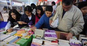 La Feria del Libro abre en Lima con el argentino Mempo Giardinelli entre los invitados
La feria organizada por la Cámara Peruana del Libro (CPL) se extenderá hasta el 8 de diciembre en el parque Salazar del distrito de Miraflores, en un recinto de 4.300 metros cuadrados.