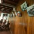 El espíritu de "Fiztcarraldo" revive en la selva amazónica de Iquitos
Imagen de uno de los corredores adornados con fotografías de la filmación de la película de Wrner Herzog "Fitzcarraldo" en un pequeño hotel de la ciudad de Iquitos (Perú) donde se alojaron los actores y parte del equipo de producción de la mítica cinta "Fitzcarraldo" dirigida por Werner Herzog, en la que Klaus Kinski es un empresario que quiere construir un teatro de ópera en la selva amazónica de Perú, y que contó con la participación en el rodaje de Mick Jagger.