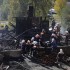 Ascienden a 23 los muertos al incendiarse un centro psiquiátrico en Rusia
Los bomberos buscan víctimas entre los escombros tras el incendio declarado en un hospital psiquiátrico en Novgorod (Rusia) el 13 de septiembre de 2013. Al menos 23 pacientes murieron al incendiarse este sábado un centro psiquiátrico en la provincia rusa de Vorónezh.