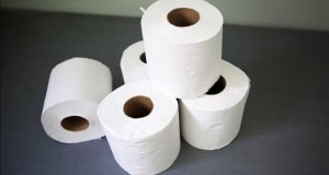 Perú investiga a una empresa chilena y a otra norteamericana por presunta concertación
La Compañía Manufacturera de Papeles y Cartones de Chile confirmó hoy la apertura en Perú de una investigación por su presunta implicación en cartel para el control de precios del papel higiénico y otros productos tisú, similar a la indagatoria que ya afronta en Chile.