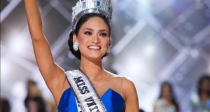 Filipinas gana la corona de Miss Universo que por instantes fue de Colombia
Imagen facilitada por la organización de Miss Universo 2015 de la candidata filipina Pia Alonzo Wurtzbach, después de ser coronada como ganadora del certamen, celebrado en Las Vegas, EEUU.