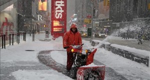 La atípica Navidad neoyorquina este año además bate récord de temperatura
El día de Navidad puede tener muchas variables según el origen de cada vecino de Nueva York, aunque eso sí, este 25 casi todo el mundo se libra de ir a trabajar, incluso los brókeres de Wall Street descansan en esta jornada, en la que los mercados cierran