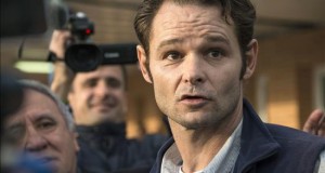 Excarcelado un holandés que ha pasado 12 años en prisión tras anularse la condena
El ciudadano holandés Romano Liberto Van Der Dussen, encarcelado desde hace doce años, ha abandonado hoy la prisión de Palma para ser puesto en libertad, un día después de que el Supremo anulara la pena de seis años por una de las tres agresiones sexuales por las fue condenado.