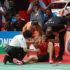 La española Carolina Marín se retiró de la final del Masters de Indonesia de badminton, cuando vencía por 10-4 ante la india Saina Nehwal, por una lesión en la rodilla derecha. EFE