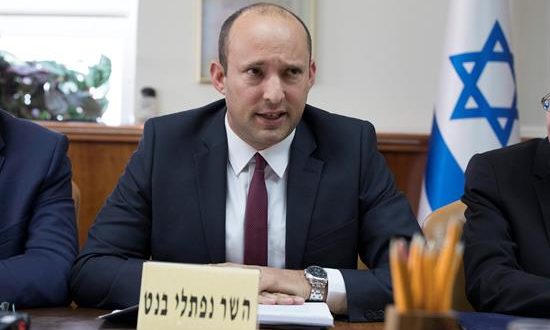 El titular israelí de Asuntos de la Diáspora, Naftali Benet, expuso el informe global que refleja "máximos históricos de antisemitismo en las calles, en internet y en la arena política en todo el mundo" y, a diferencia de otros años, "liderados por supremacistas blancos y neonazis". EFE