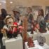 Ciudadanos bolivianos recorren el museo de la deidad andina del Ekeko este miércoles en La Paz (Bolivia). EFE