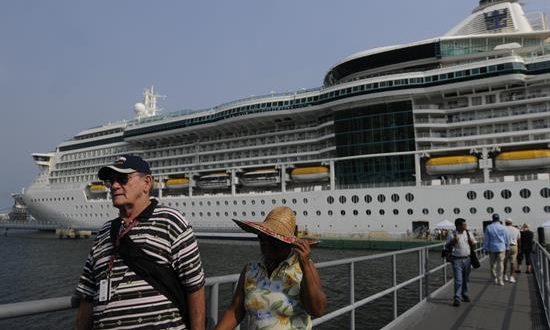 El turismo internacional dejó a Nicaragua ingresos por unos 700 millones de dólares en 2017, un 9 por ciento más que los 642,1 millones de dólares captados durante 2016, según cifras oficiales. EFE/Archivo