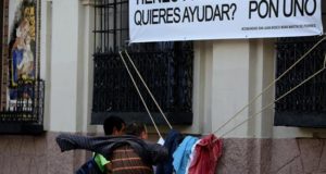 En las últimas 24 horas fueron albergadas 169 personas, la mayoría en la ciudad de Guatemala (76), en los 17 albergues abiertos en 11 de los 22 departamentos del país.. EFE/Archivo