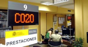 En la imagen, interior de una oficina de empleo de Valladolid. EFE/Archivo