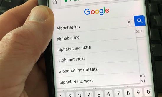 La empresa señaló este lunes tras el cierre de la Bolsa de Valores de Nueva York que en el último ejercicio fiscal sus ingresos ascendieron a 136.819 mil millones de dólares, un 23 % más que los 110.855 logrados en 2017, superando levemente los márgenes avanzados por los analistas. EFE/Archivo