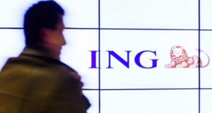 El banco ING obtuvo un beneficio neto de 4.703 millones de euros en 2018, un 4,1 % menos que el año previo, en un ejercicio marcado por el escándalo de blanqueo de dinero a través de sus cuentas, que le valió una multa de 775 millones por parte de las autoridades holandesas. EFE/Archivo