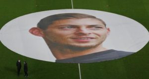 El FC Nantes rinde tributo al jugador argentino Emiliano Sala en Nantes (Francia). EFE/Archivo