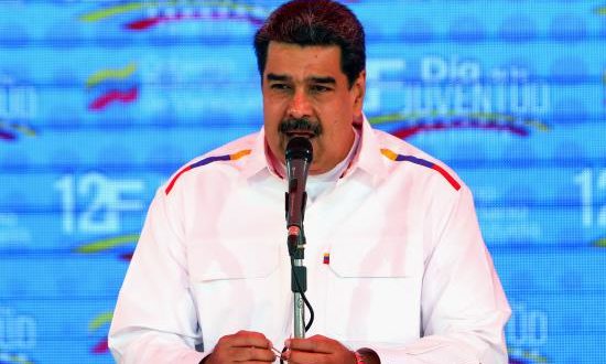 El presidente de Venezuela, Nicolas Maduro, en un acto ayer en Caracas. EFE