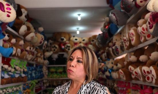 Xonacatlán (México), 13 feb (EFE).- El pueblo de Xonacatlán, en el céntrico Estado de México, ultima detalles para San Valentín, el momento del año en que las decenas de empresas locales que fabrican peluches obtienen sus mejores cifras de ventas.