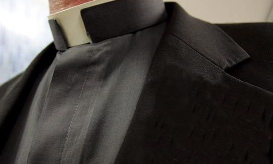 La de Newark detalló esta mañana los datos de 63 sacerdotes con denuncias "creíbles" desde 1940, su arzobispo pidió perdón a las víctimas y anunció un programa de compensaciones; y en las últimas horas han hecho lo mismo las otras diócesis. EFE/Archivo