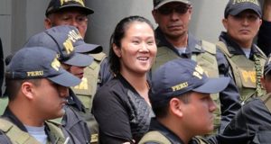 Keiko Fujimori (c), principal líder de la oposición en Perú. EFE/Archivo