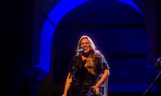 La ciudad india de Udaipur acoge hasta el domingo la cuarta edición del Festival de Músicas del Mundo, que este año cuenta con la presencia de la cantaora andaluza Rocío Márquez y el grupo catalán Els Catarres. En la fotografía, la cantaora Rocío Márquez. EFE /Archivo