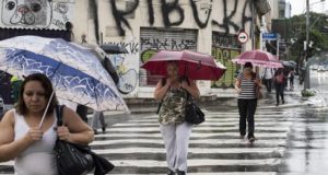 Las precipitaciones pusieron en estado de alerta a Sao Paulo y a toda su región metropolitana ya que se pueden presentar nuevos deslizamientos de tierra. EFE/Archivo