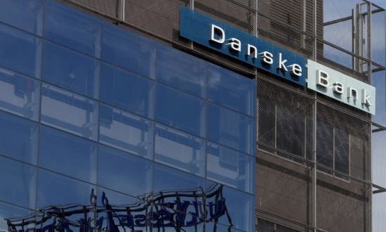 Vista del logo del Dasnke Bank en Tallin, Estonia. EFE/Archivo