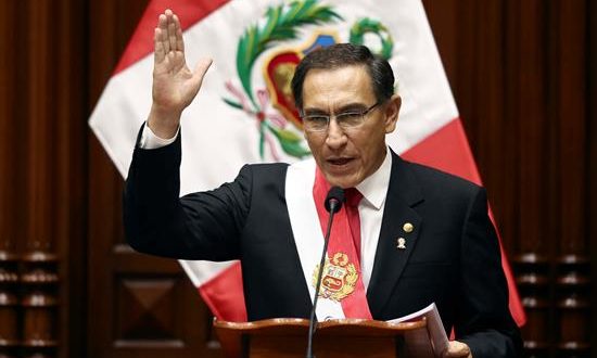 En la imagen, el presidente de Perú, Martín Vizcarra. EFE/Archivo