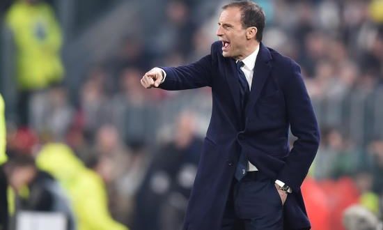 El entrenador de la Juventus Massimiliano Allegri durante el partido de hoy viernes en el Allianz Stadium de Turin contra el Udinese. EFE/Alessandro Di Marco.