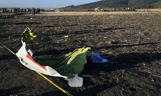 Restos del Boeing 737 de Etiopian Airlines ayer. EFE