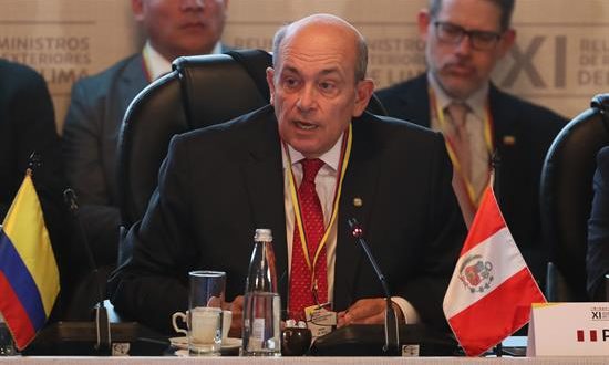 El viceministro de Relaciones Exteriores de Perú, Hugo de Zela. EFE/Archivo